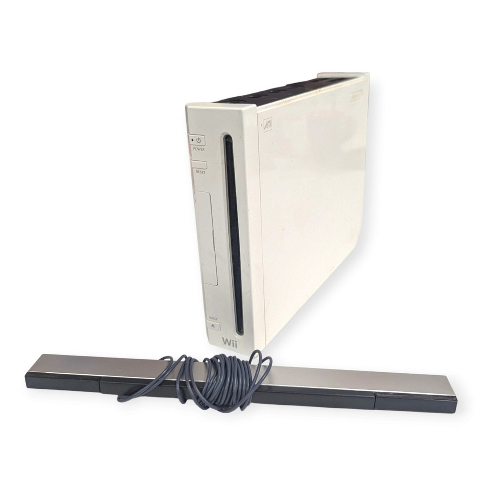 Nintendo Wii Console RVL-001 White GameCube Compatible System with Sensor Bar